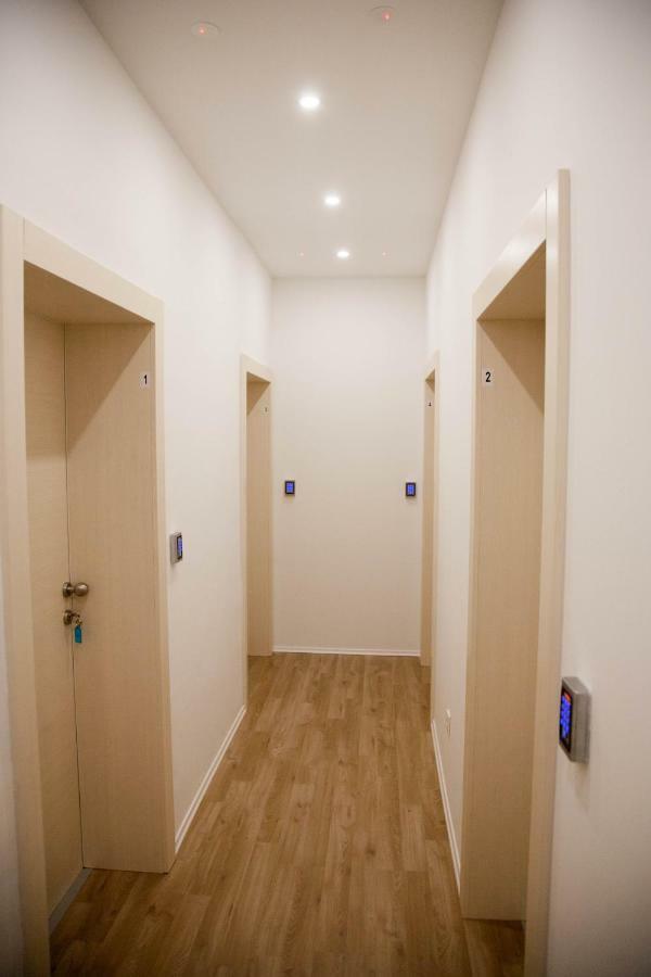 Soukki Town Centre Suites 1 สปลิท ภายนอก รูปภาพ
