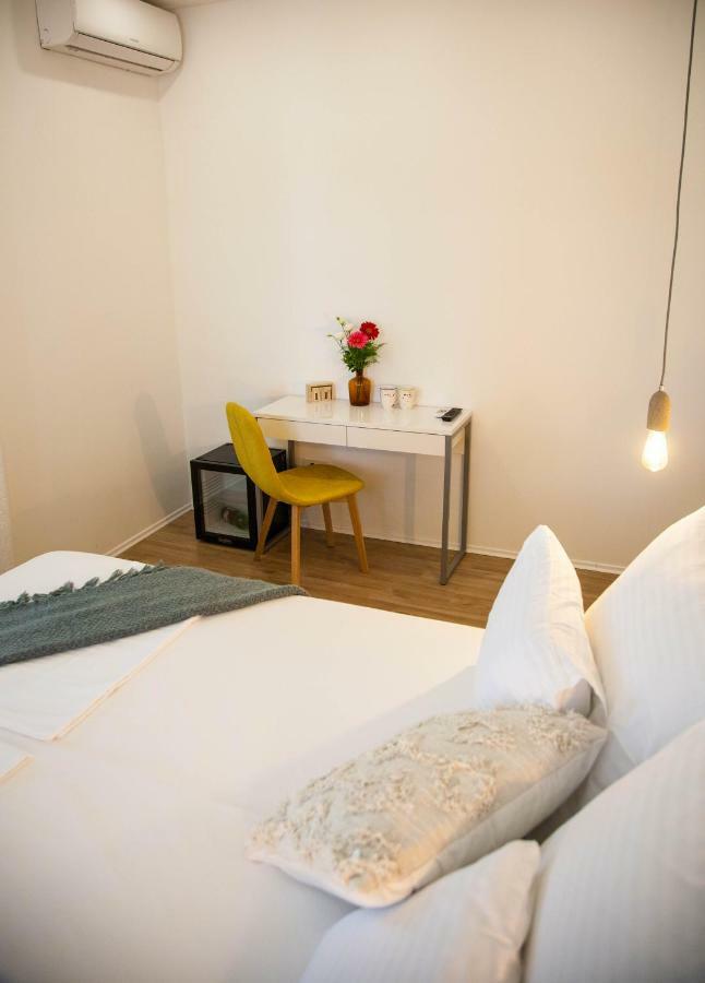 Soukki Town Centre Suites 1 สปลิท ภายนอก รูปภาพ